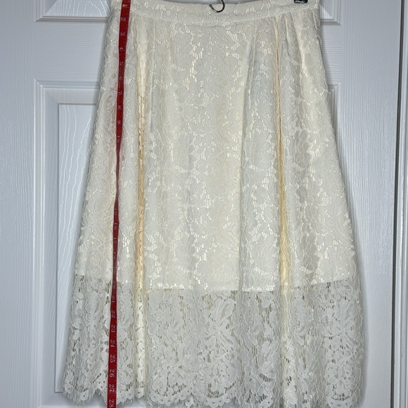 Vintage J. Crew Collection Ultra feminine lace skirt size 6 - Picture 6 of 6